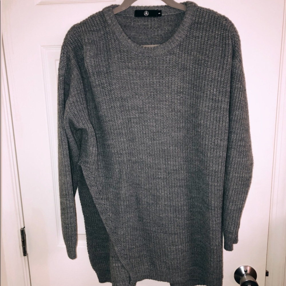 Slit sweater
